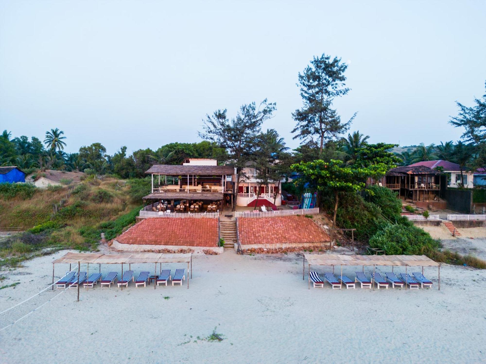 Woodpegger By The Beach, มานเดรม ภายนอก รูปภาพ